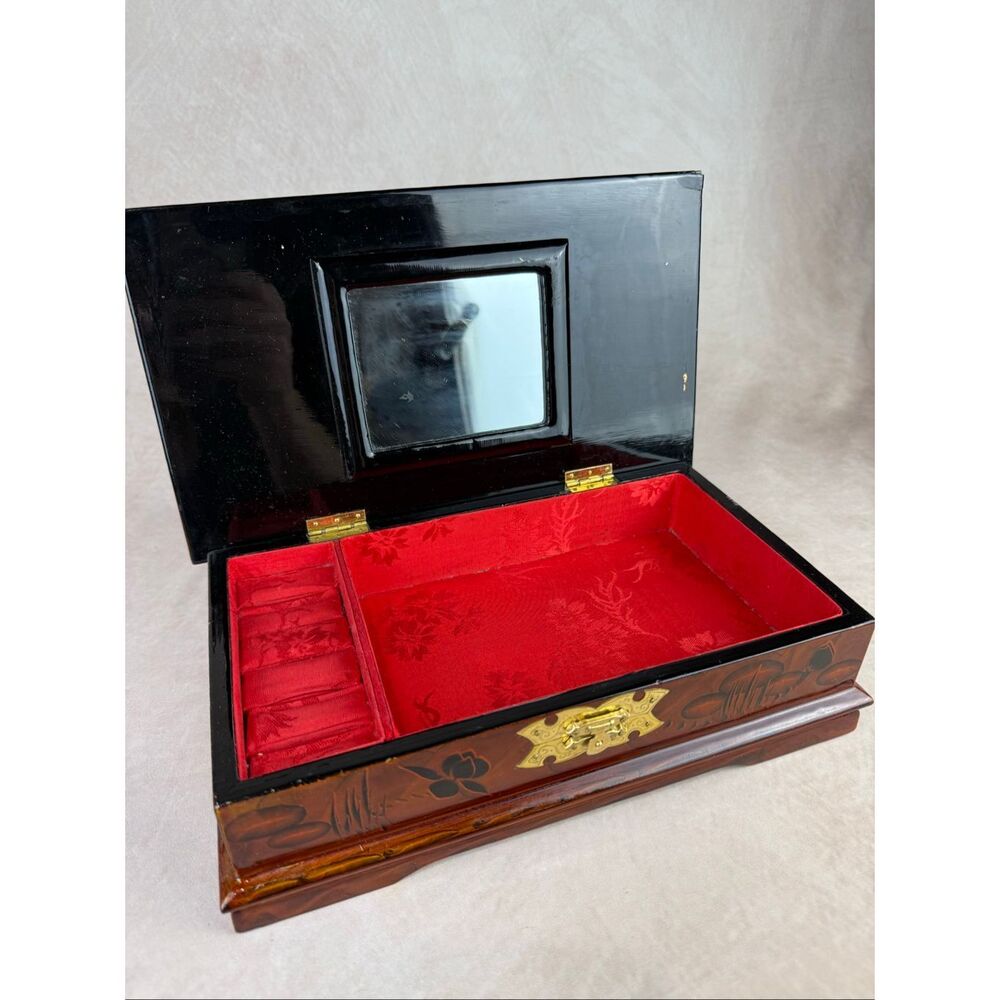 Vintage Chinese Lacquered Wood Vanity Jewelry Box w/ Mirror READ